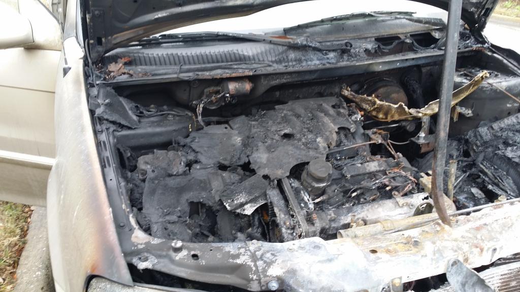 Kia Recall Engine Compartment Fire : Kia recalls 295,000 cars to check