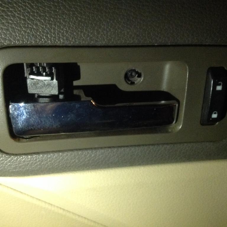 2009 Ford Fusion Interior Door Handle Broken Carcomplaints Com