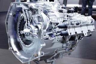 An isolated dual-clutch transmission on display.