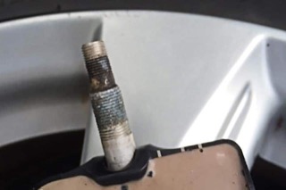 Corroded Mazda valve stem