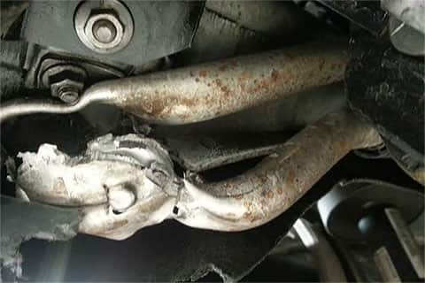 Owner image of a Porsche engine with a coolant leak