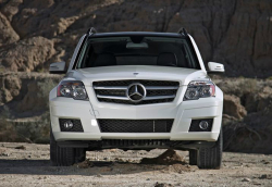 Mercedes-Benz Recalls Cars to Replace Airbag Control Units