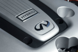 Infiniti M35 Hybrids Recalled To Keep the Engines Running