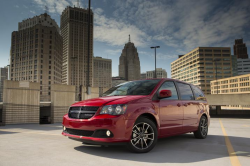 Chrysler Recalls Dodge Grand Caravans Over Airbag Problems