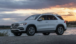 Mercedes-Benz GLE SUVs May Have Holes in the Floors