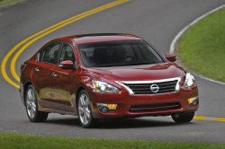 Nissan Altima Transmission Recall Needed, Says Lawsuit