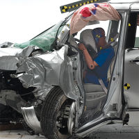 Minivans Fail Miserably In Small Overlap Crash Test