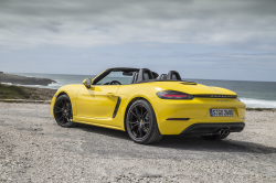 Porsche Recalls 718 Boxters and 718 Caymans Over Fuel Leaks