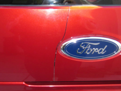 Ford Explorer Cracked Rear Panel Lawsuit Seeks Class Certification