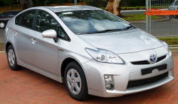 Toyota Prius Headlight Lawsuit Targets Low-Beam Failures