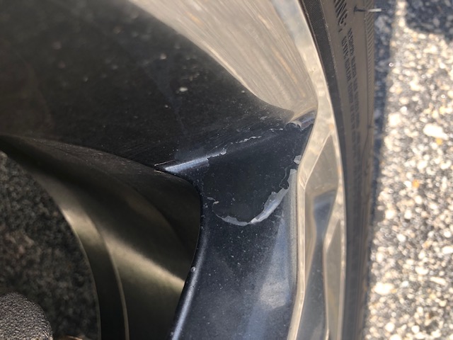 2018 GMC Acadia Chrome Finish On The Wheels Is Peeling: 3 Complaints