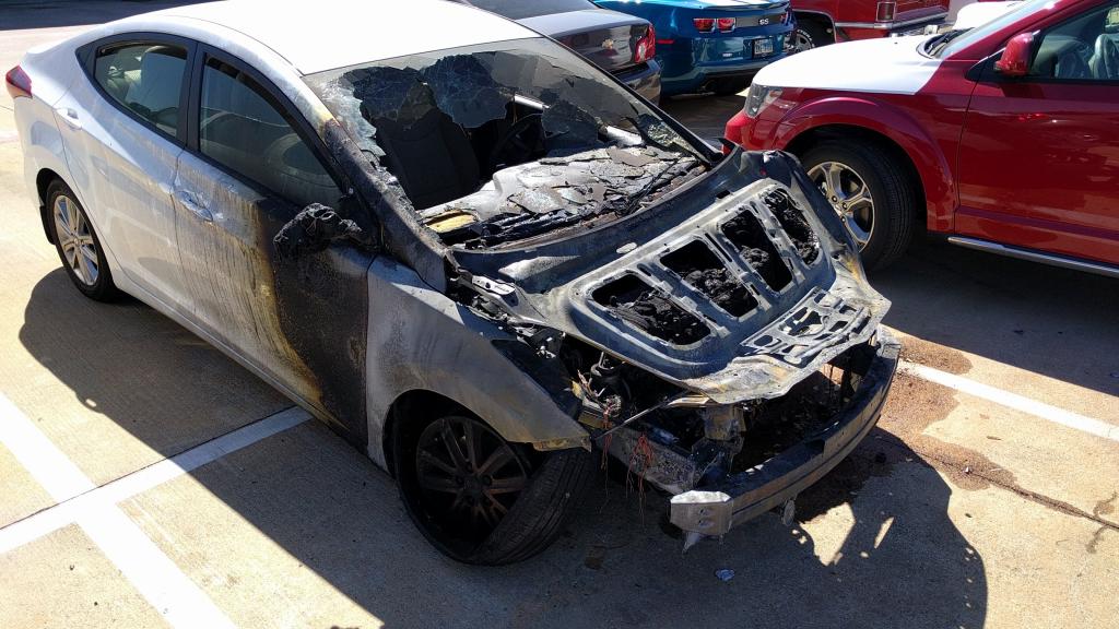 2016 Hyundai Elantra Spontaneous Fire While Parked: 2 Complaints