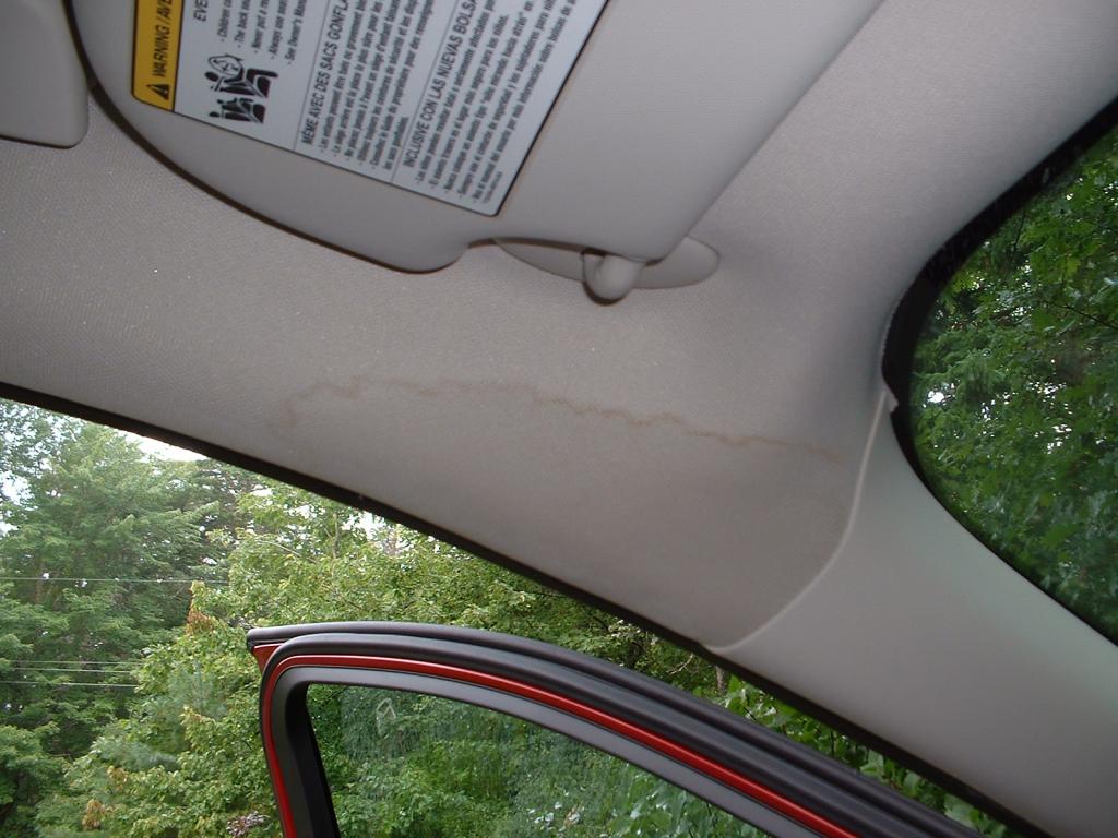 2013 Ford Escape Water Leaks Into Interior 3 Complaints