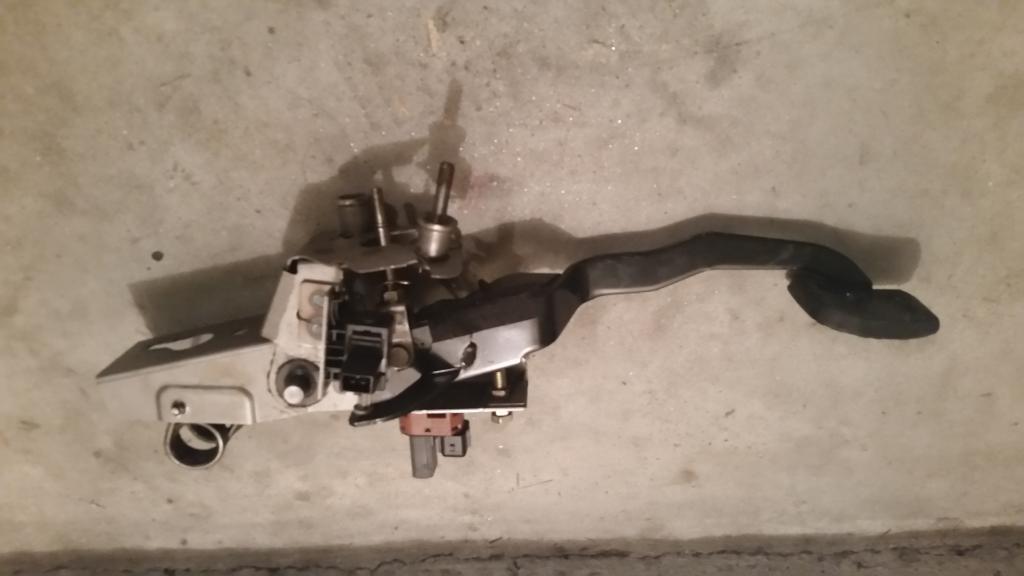 2002 mazda protege 5 clutch pedal