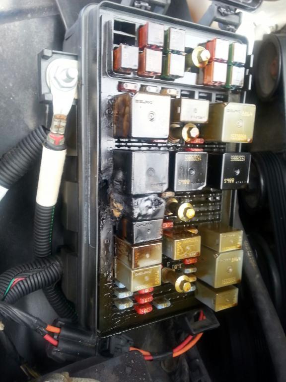 2007 Pontiac Grand Prix Fuse Box Melted, Electrical Fire ... ac fuse boxes 