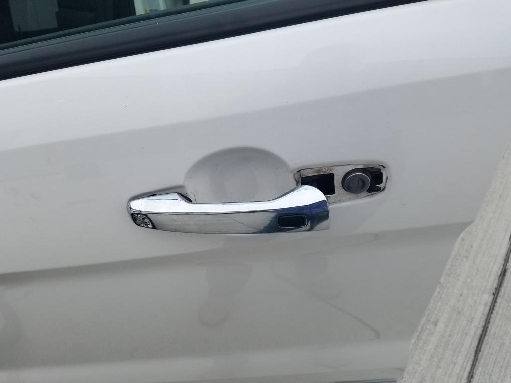 2015 Ford Explorer Door Handle Falls Off Carcomplaints Com