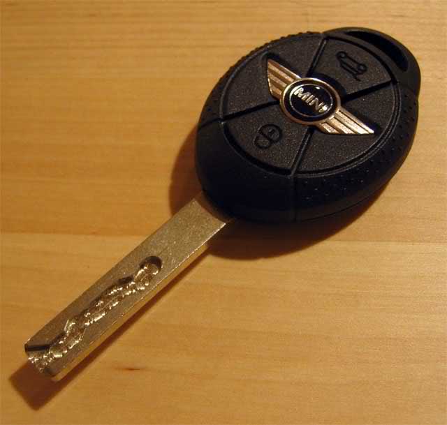 2007 Mini Cooper Key Loses Charge And No Way To Replace ...