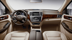 Mercedes-Benz Recalls Floor Mats in 2012 and 2013 ML-Class Vehicles