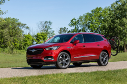 GM May Replace 2020 Buick Enclave and Chevy Traverse SUVs