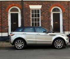 Jaguar Land Rover Rollaways Blamed On Drivers Carcomplaints Com