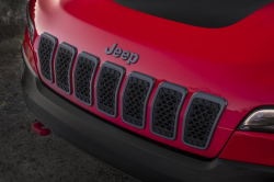 Jeep Parking Brake Lawsuit is Baseless, Alleges FCA