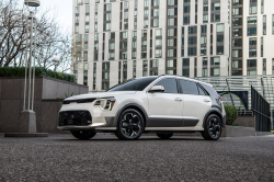 Kia Niro EV and Hybrid Airbag Recall Involves 80,000 Vehicles