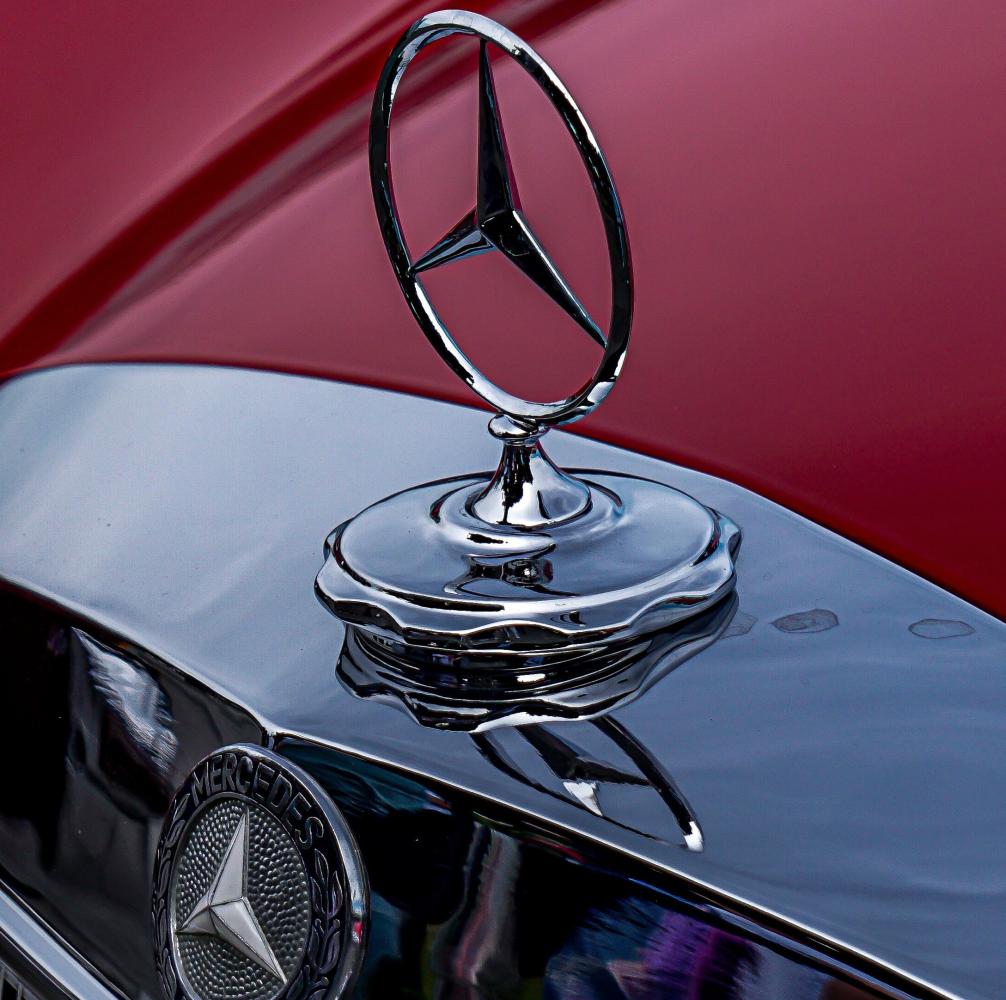 Mercedes Door Lock Recall Involves 347,000 Vehicles