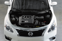 2013 nissan altima hood