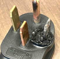 Porsche Argues Mobile Charger Lawsuit Makes No Sense