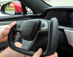 Tesla Agrees to Settle Autopilot Crash Lawsuit