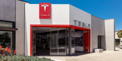 Tesla Full Self-Driving Beta Recall Affects 383,000 Vehicles